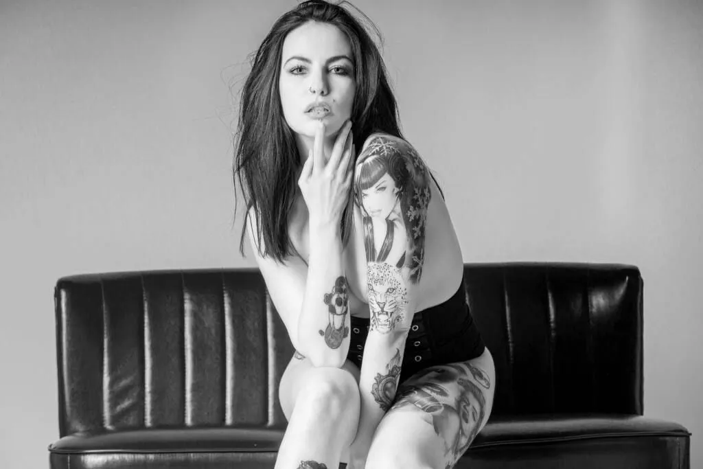 RedSnow Nude in the Studio Part 1