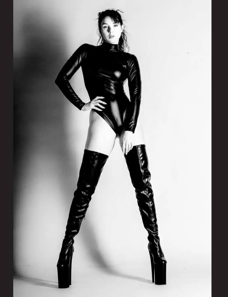 Glam Magazine — 6